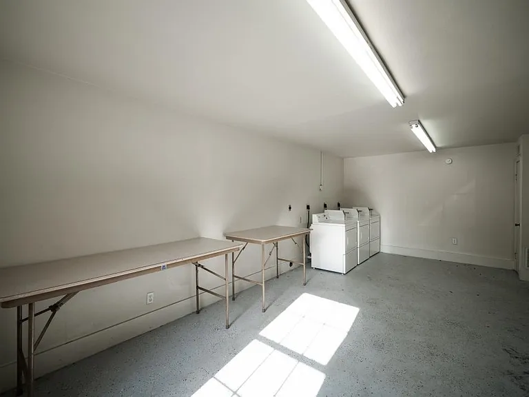 Mariner II Apartments — Photo 19