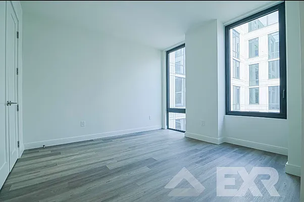 Rented by EXR | media 16