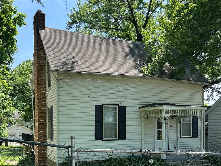 614 Mound St — Photo 1
