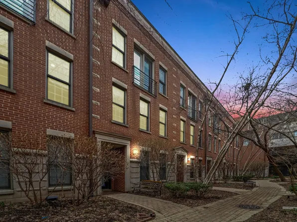 1229 W Madison St Unit N, Chicago, IL 60607