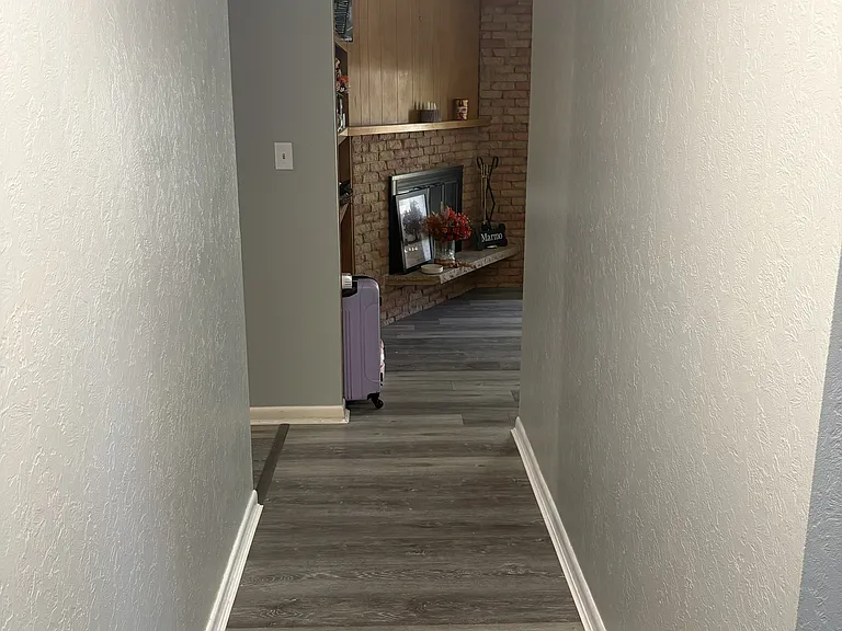 8 Yale Ave — Photo 13