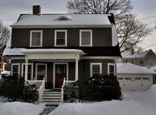 172 Bluff Ave, Cranston, RI 02905