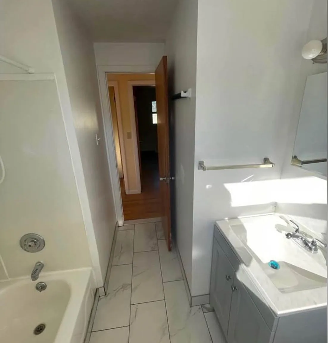 3 bed, 1376 sqft, $1,650 — Photo 3