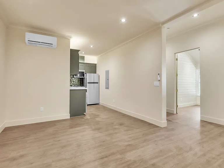 207 3rd St #240 — Photo 8