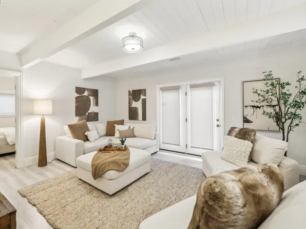 119 Daphne Way, East Palo Alto, CA 94303