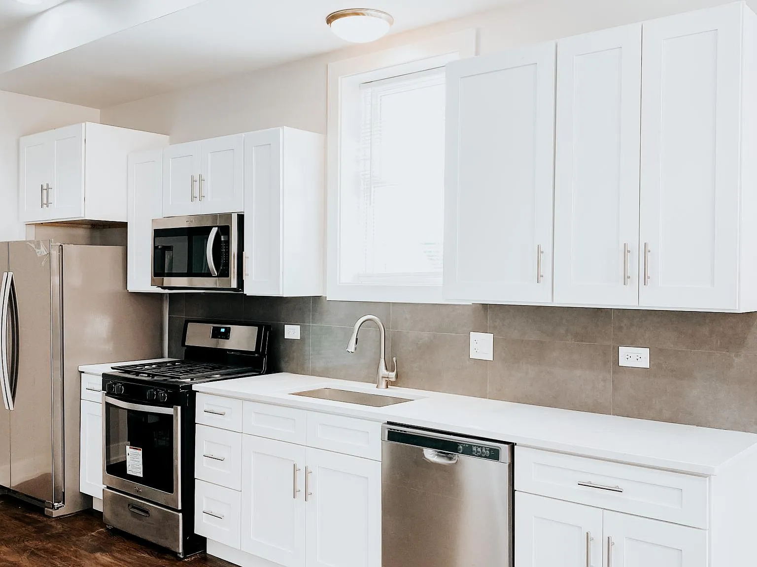 2 bed, 1200 sqft, $2,675 — Photo 1