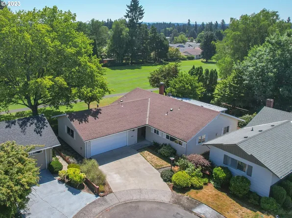 12402 SW King George Dr, Portland, OR 97224