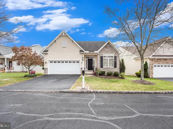 4388 Buttercup Cir, Collegeville, PA 19426