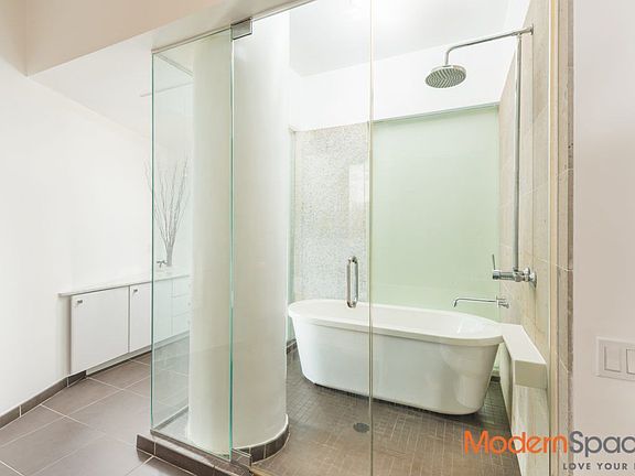 3rd image of 27-28 Thomson Ave #438