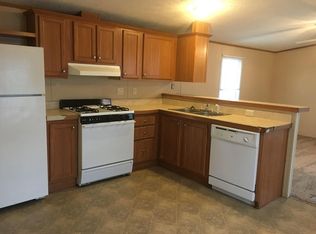 1820 Bloomfield Dr, Monroe, MI 48161