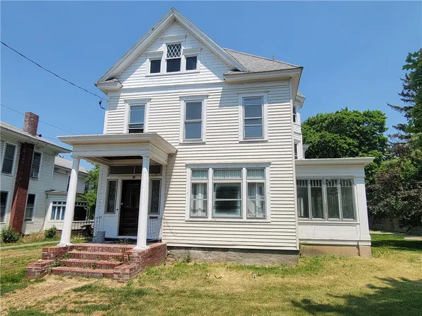 94 Main St, Dansville, NY 14437