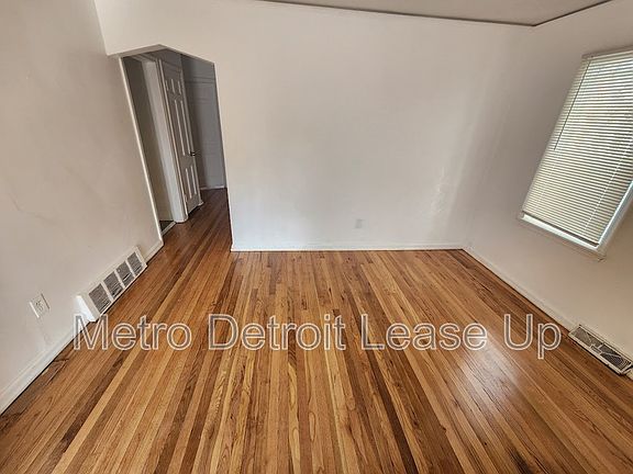 2nd image of 20110 Northlawn St #20110