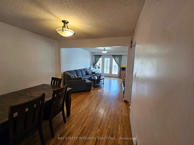 4011 Bishopstoke Ln — Photo 3
