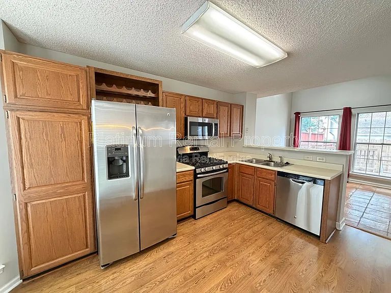 2196 Goodwood Blvd SE — Photo 10