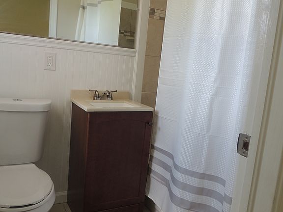 4th image of 1113 Horne Ave