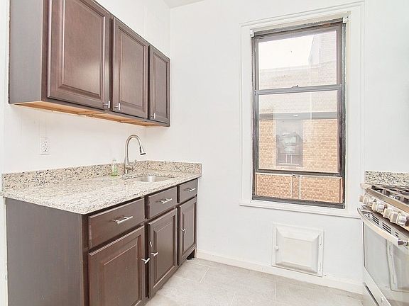 4th image of 350 Fort Washington Ave #4C