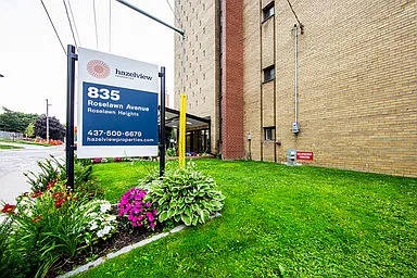 835 Roselawn Ave — Photo 11