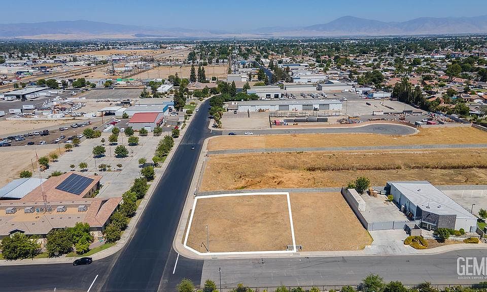 1st image of 5100 Pampas Ln