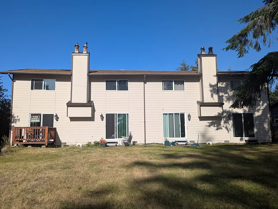 569 Sunset Ave #1