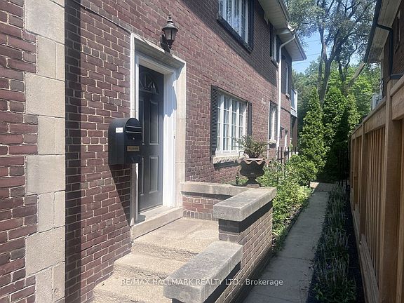2nd image of 36 Whitehall Rd