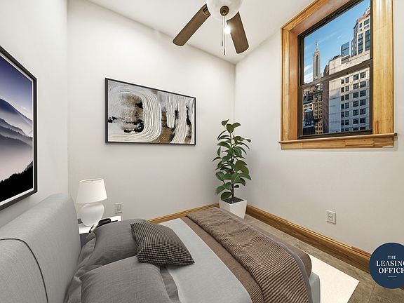 2nd image of 110 Macdougal St APT 1R