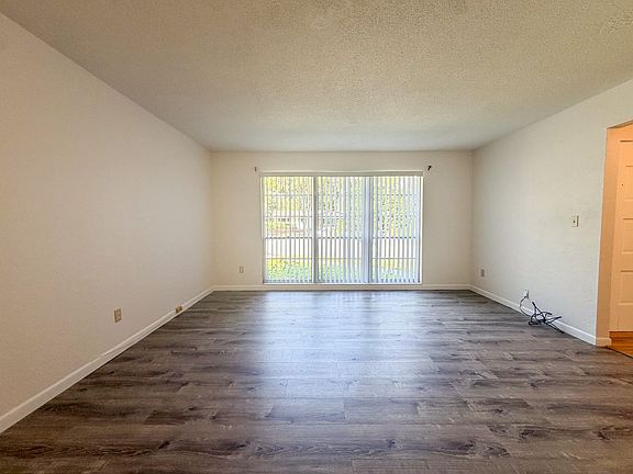 5th image of 5631 NW 29th St