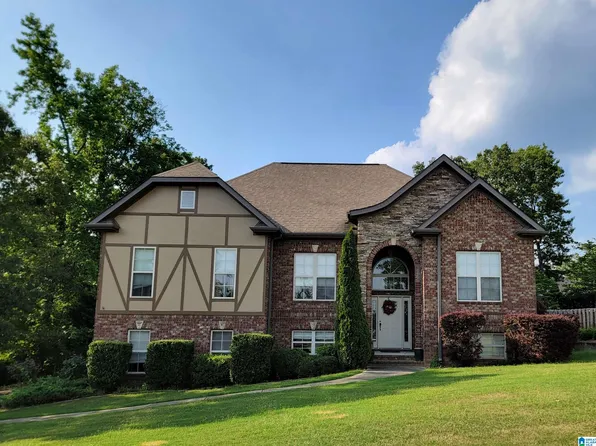 1033 Creel Dr, Moody, AL 35004