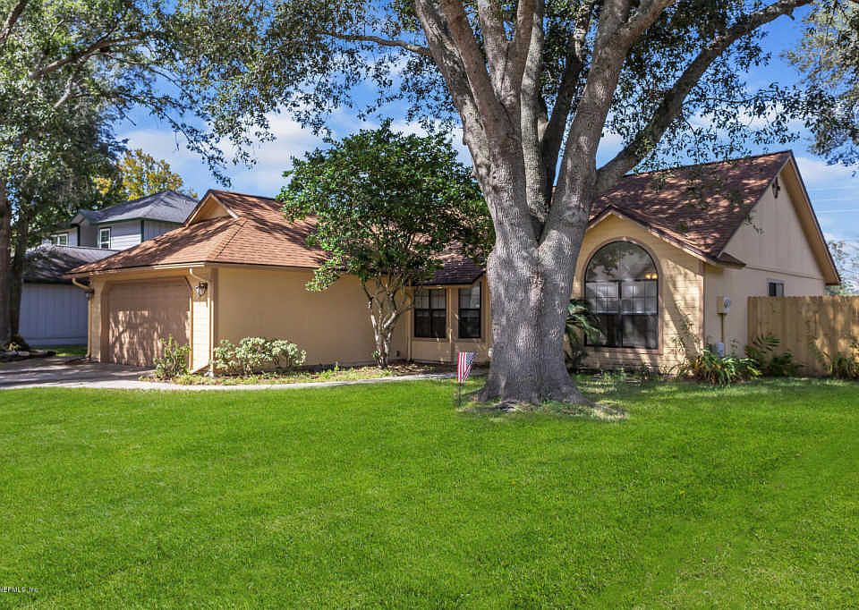 1st image of 8381 Mistwood Cir N