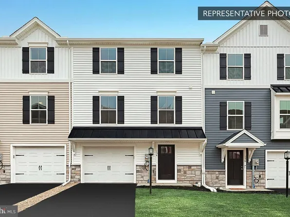 1053 Ellie Ln W Lot 1107, Harrisburg, PA 17112
