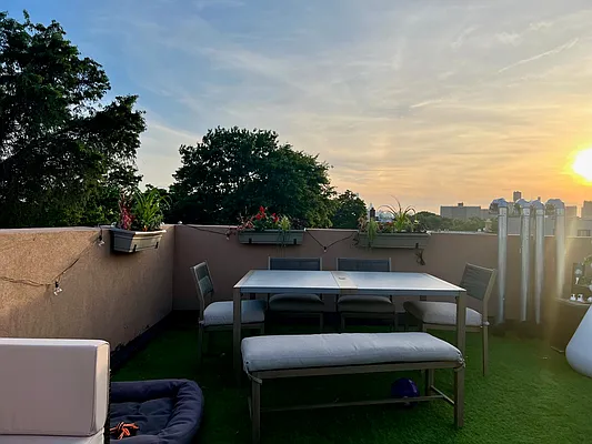 Rented by Dream Space Realty | media 11