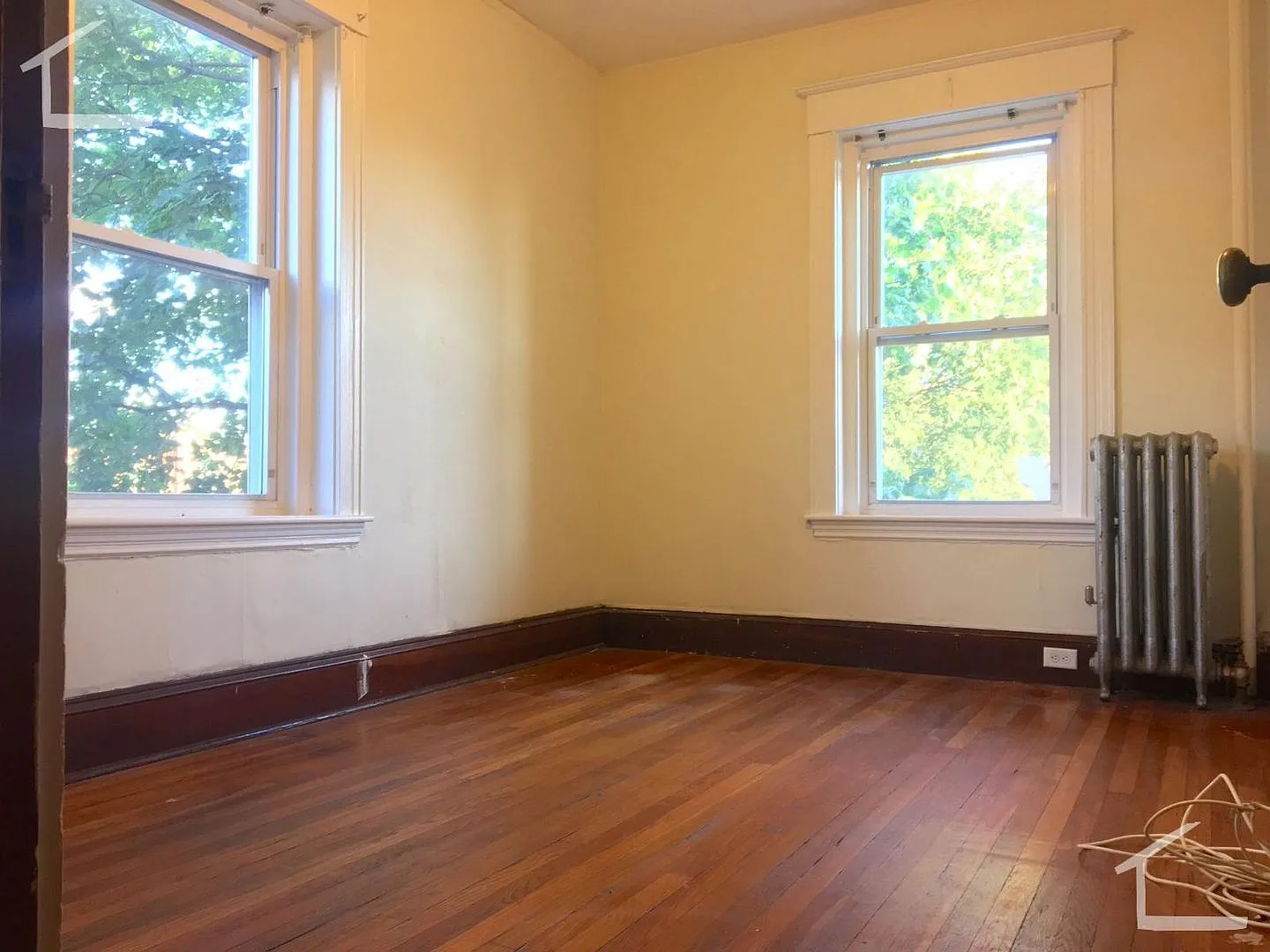 133 Englewood Ave — Photo 2
