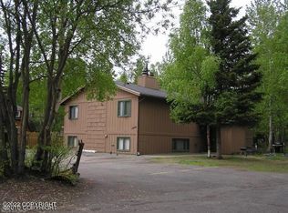 2040 Farmer Pl, Anchorage, AK 99508