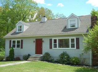 33 Mendes Rd, Danbury, CT 06811