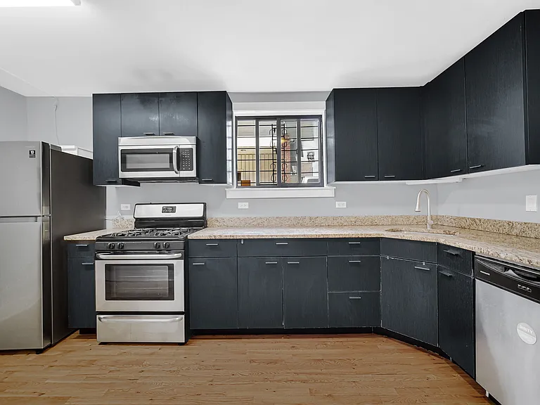 2620 W Foster Ave #1 — Photo 10