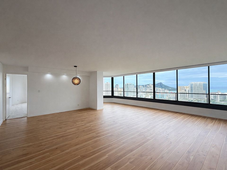 1st image of 1910 Ala Moana Blvd APT 35C