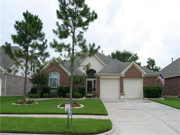 4434 Grove Park Dr, League City, TX 77573