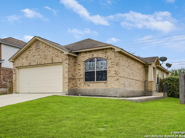 10342 Oakwood Crst, San Antonio, TX 78245