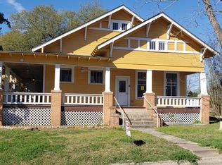 103 S San Jacinto St, Conroe, TX 77301