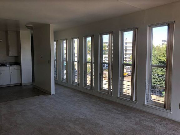 4th image of 1050 Beech St APT 109