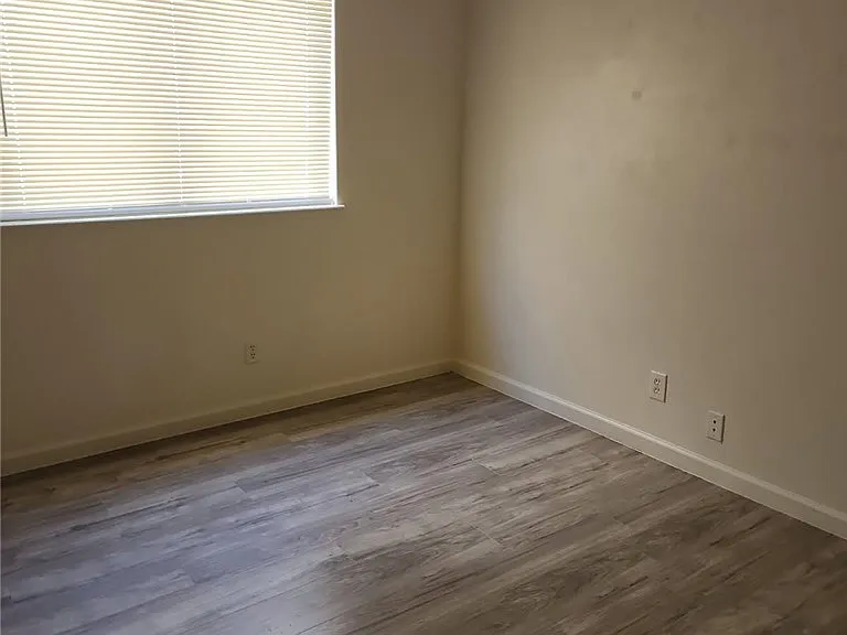 3213 Coral Harbor Dr — Photo 13