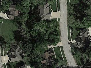 1052 Forest View Dr, Morris, IL 60450
