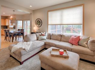 2341 Kelm St, Chaska, MN 55318