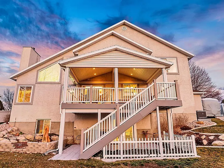 12032 S Bluff View Dr — Photo 3