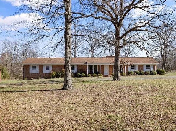 6710 S State Highway 62, Burlington, NC 27215