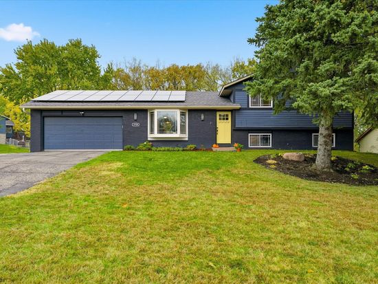 1724 W 140th St, Burnsville, MN 55337