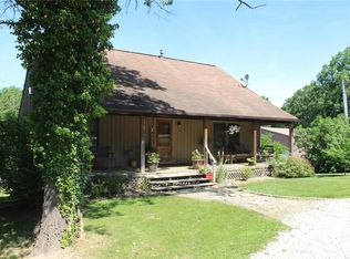 55 Cedar Circle Ln, Silex, MO 63377