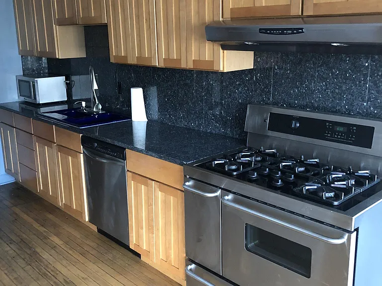 1027 W Oakdale Ave #2 — Photo 11
