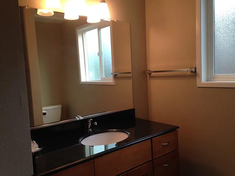 6441 N Wilbur Ave — Photo 8