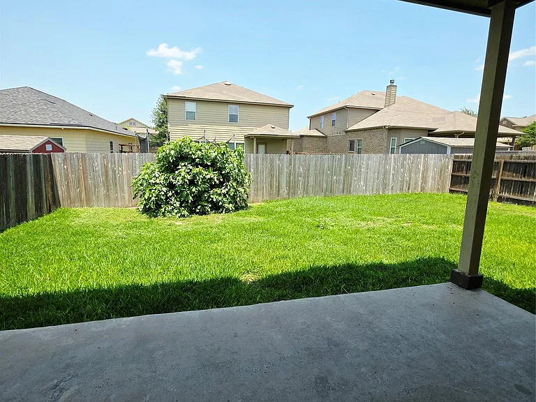 228 Dove Hl — Photo 17