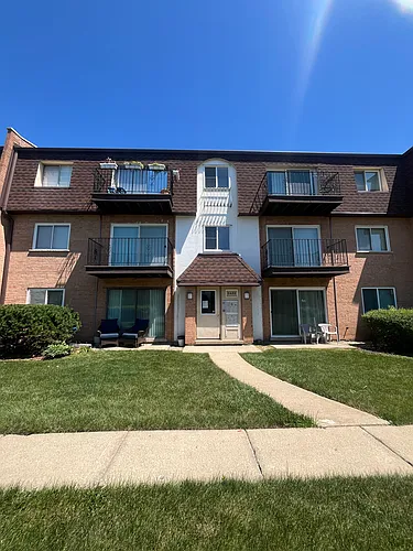 9480 Bay Colony Dr #2N Photo 1